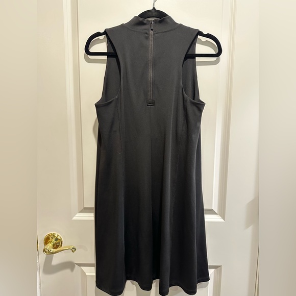 Lou & Grey Black Sleeveless Midi Dress - Picture 2 of 3